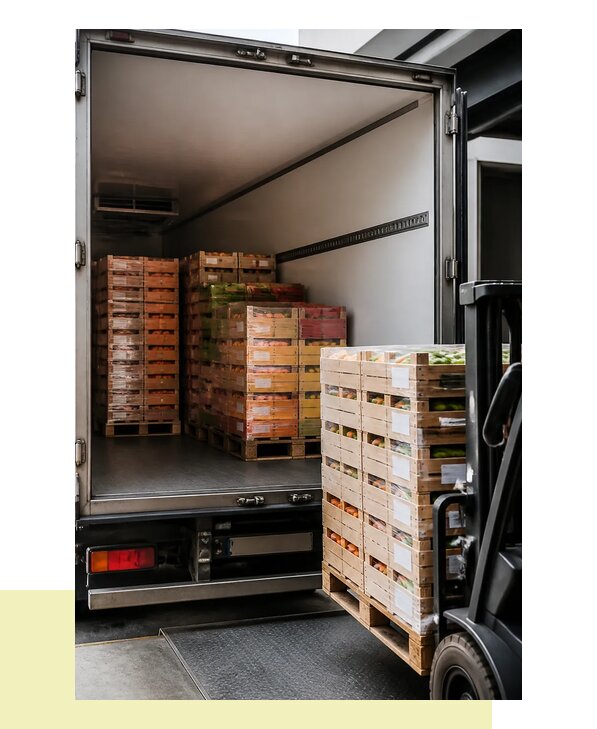 Перевозка сельхозпродукции на паллетах с доставкой в Старую Русса